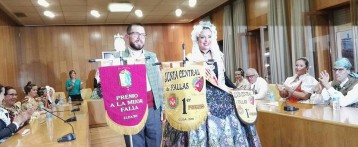 La Falla Huerta Nueva de Elda consigue el primer premio de Fallas y los premios a la crítica general y a la crítica fallera